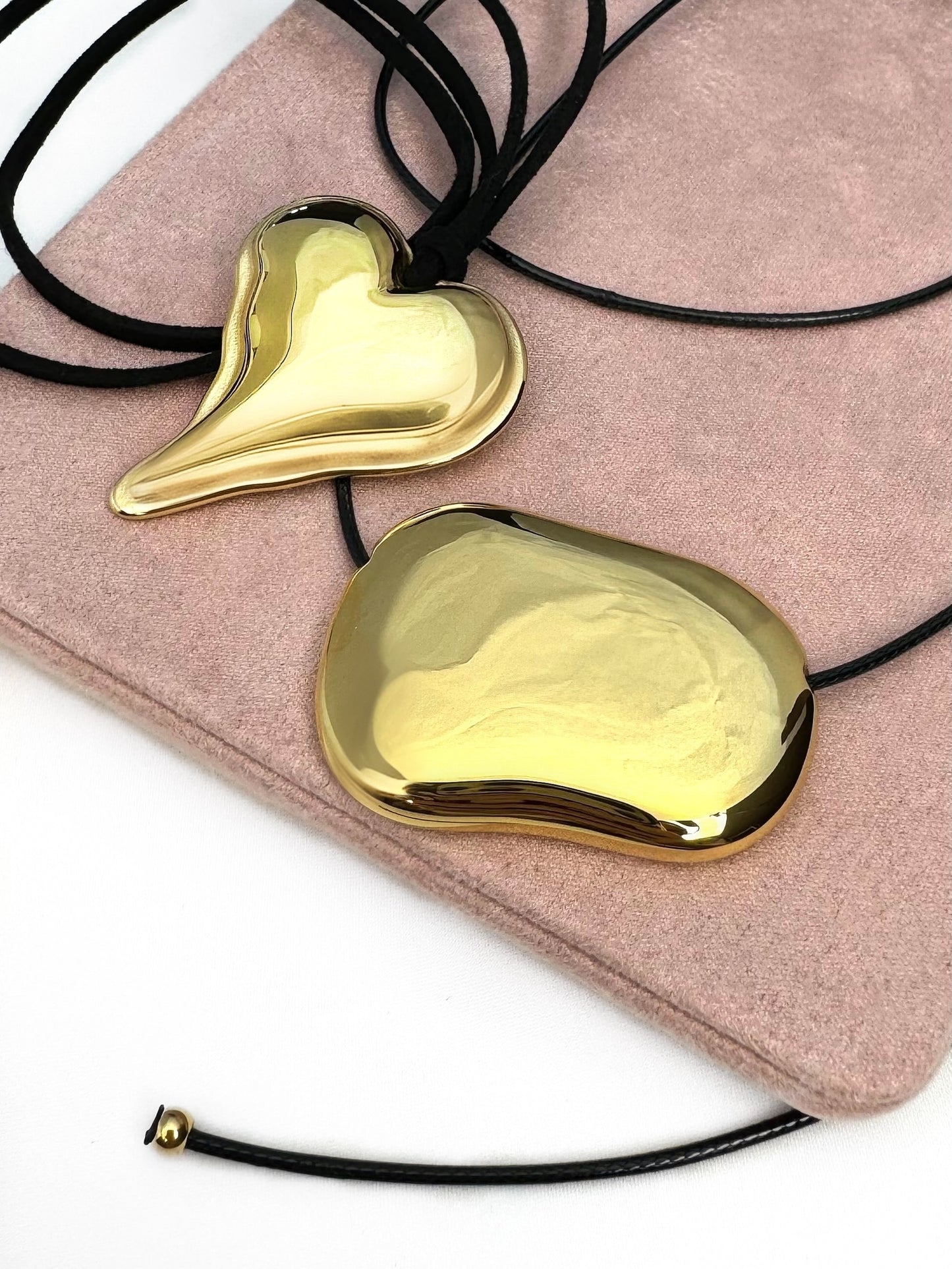 Collier en cordon noir Golden Bean